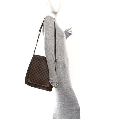 Louis Vuitton Damier Ebene Musette GM 2 of 10