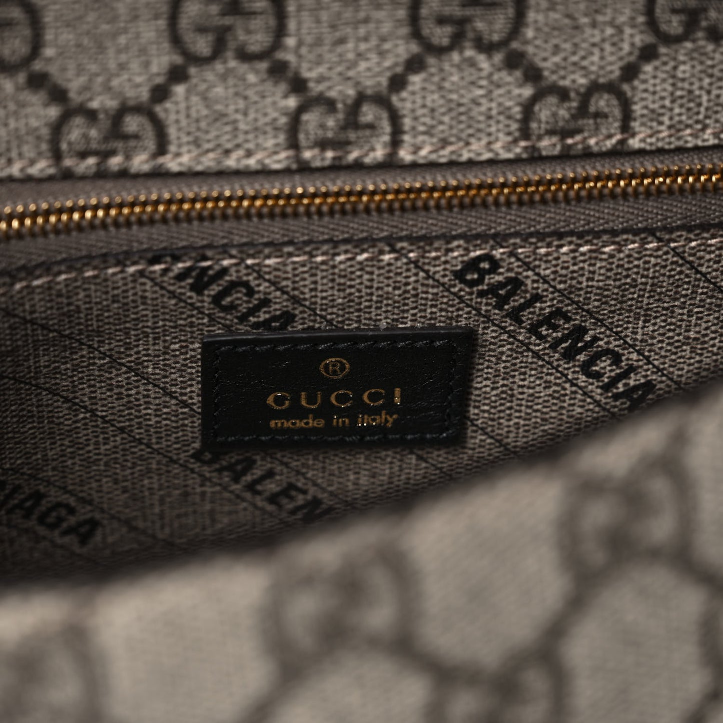 X GUCCI GG Supreme Monogram Small Hourglass Top Handle Bag Beige Ebony