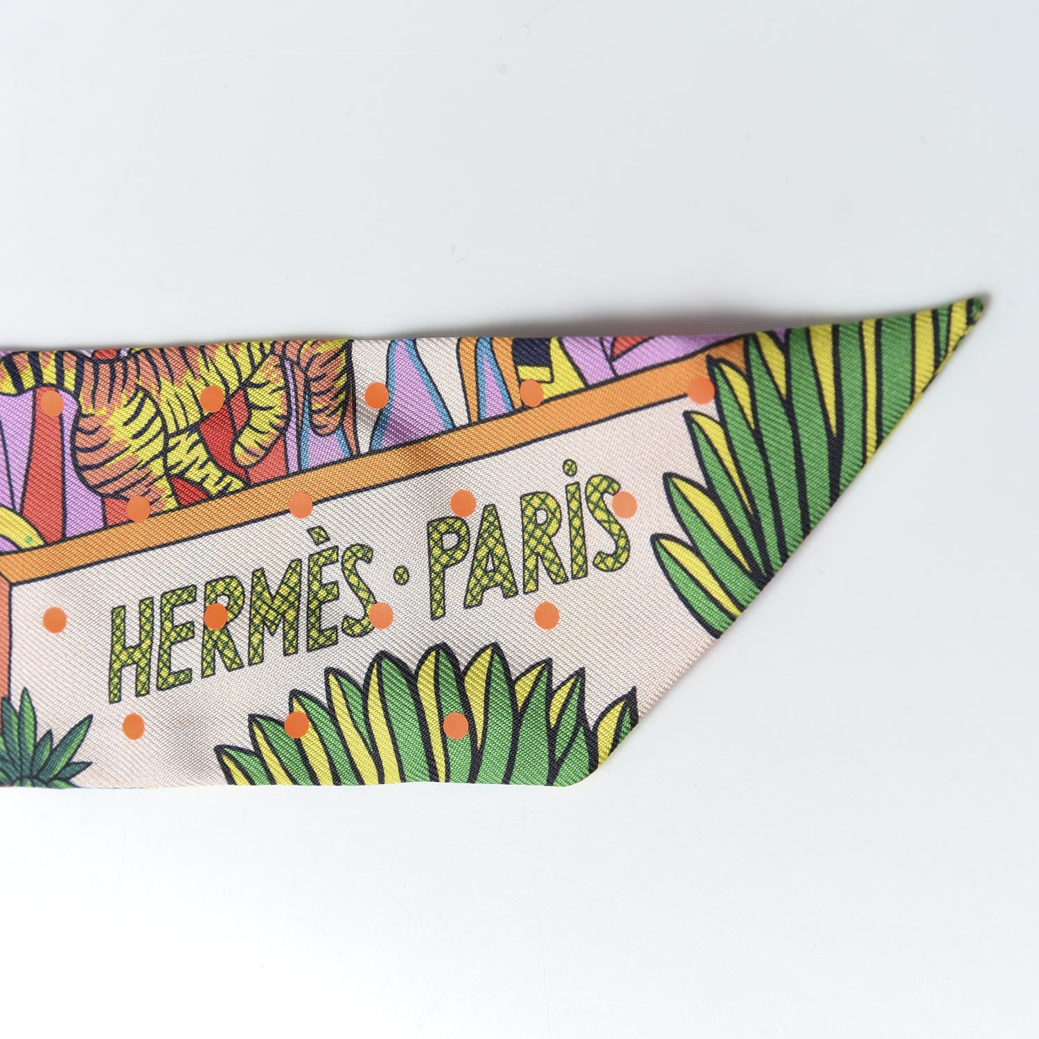 Hermes Silk Animapolis Plumetis Twilly Rose Vert Orange Fluo 4 of 5