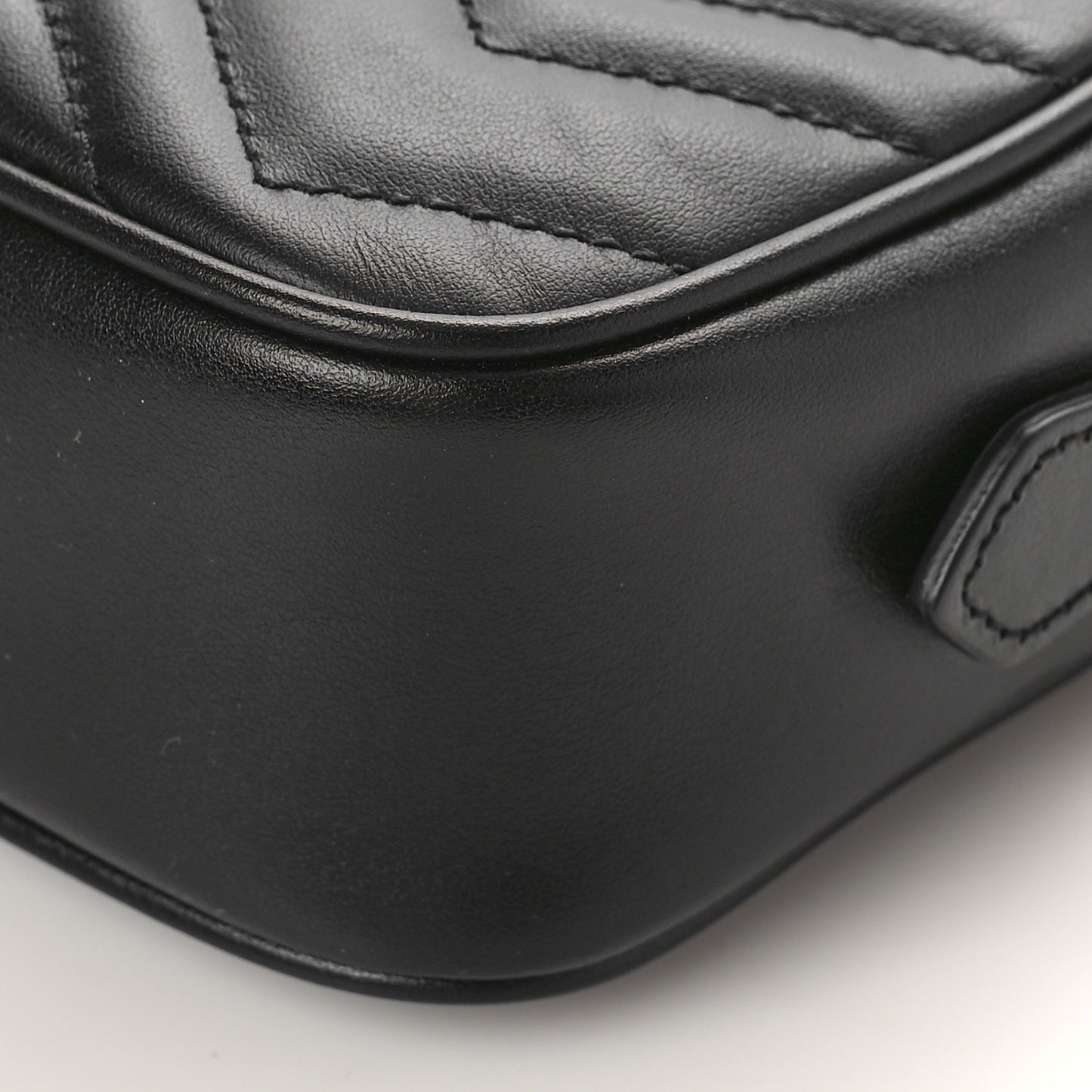 Calfskin Matelasse Mini GG Marmont Chain Shoulder Bag Black