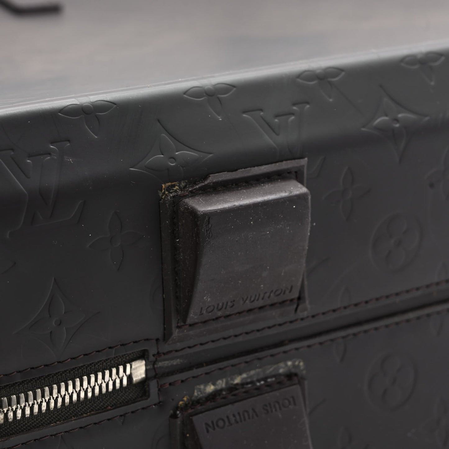 Monogram Glace Ricky Cafe