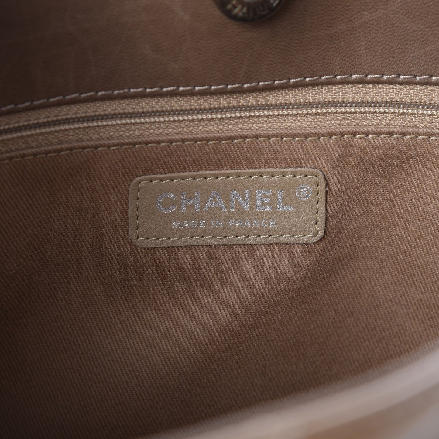 Patent Calfskin Quilted Reissue 2.55 Tote Khaki