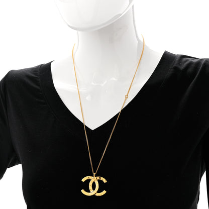 Chanel Metal CC Paris Button Necklace Gold 2 of 6