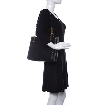 Saint Laurent Grain De Poudre Matelasse Chevron Medium Tribeca Shopping Bag Black 2 of 11