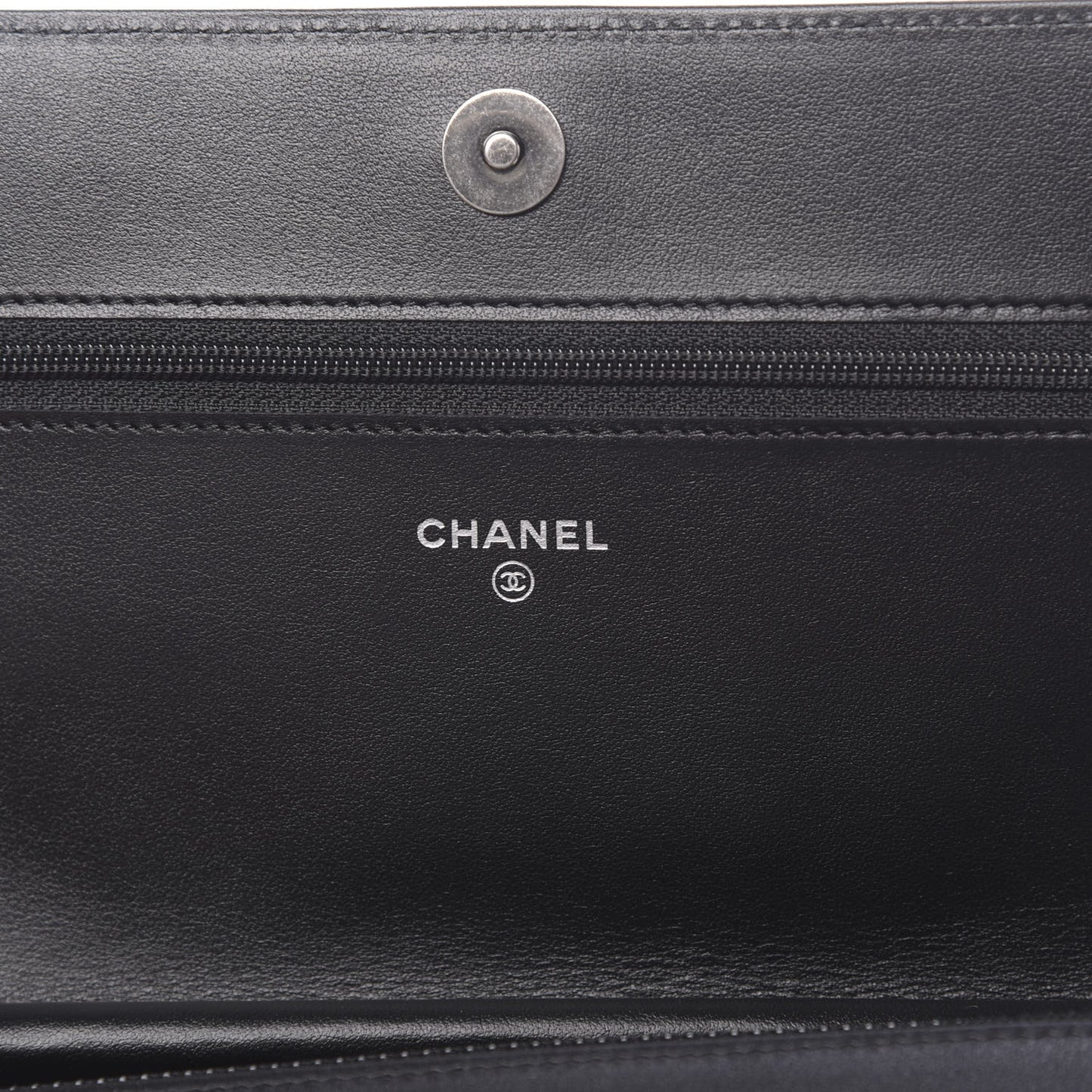 Caviar Quilted Boy Wallet On Chain WOC Black