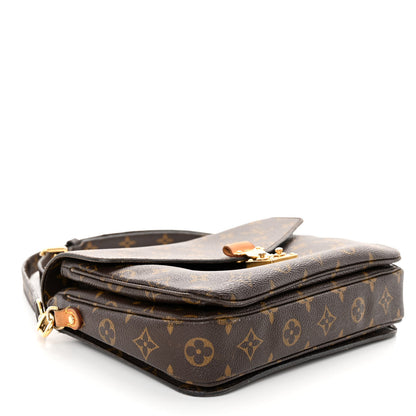 Louis Vuitton Monogram Pochette Metis 4 of 10