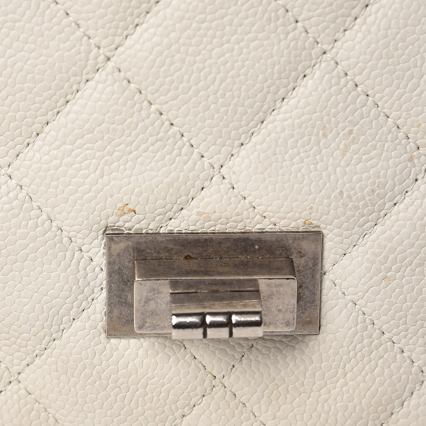 Caviar Quilted Jumbo Single Flap Bijoux Chain Ivory