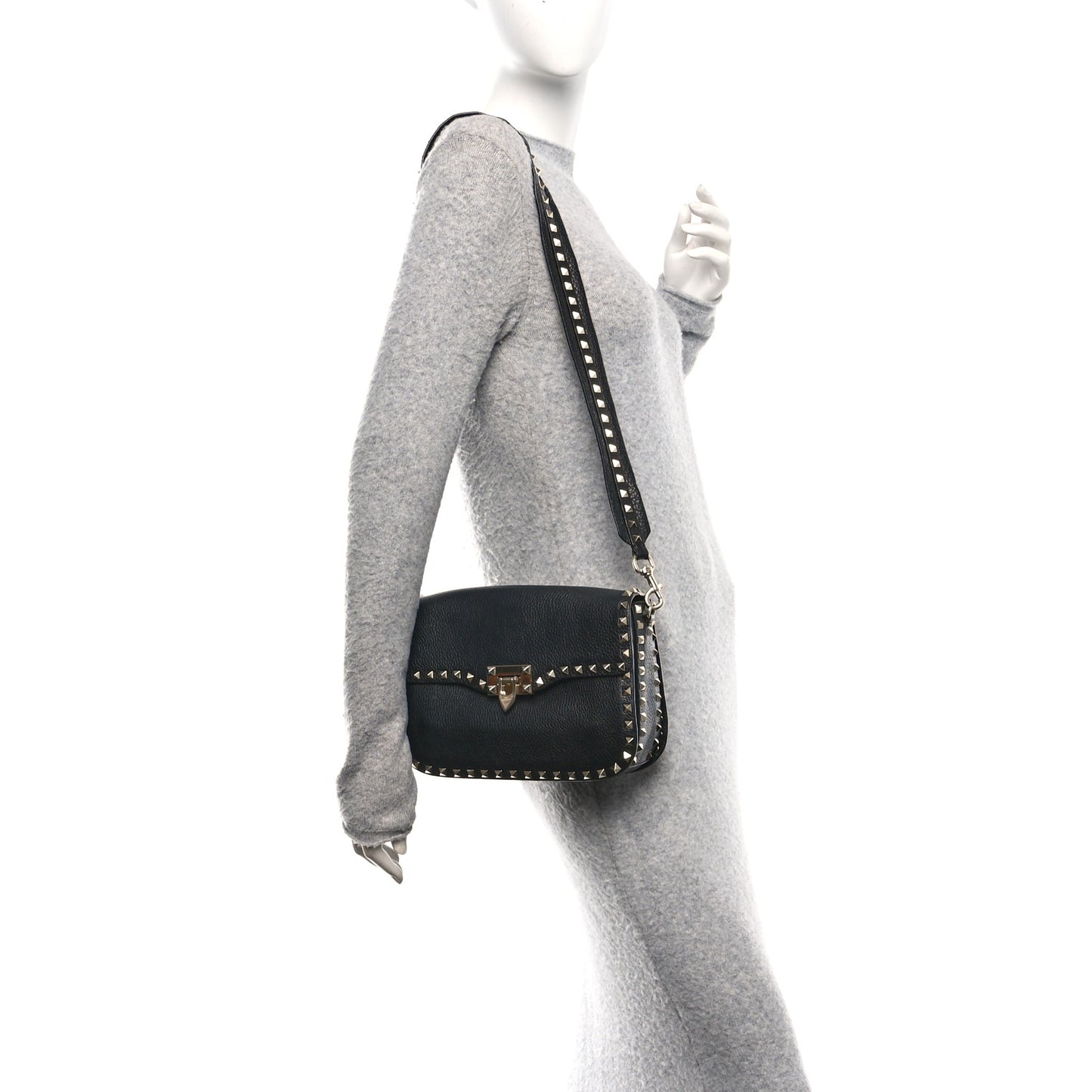 Pebbled Calfskin Medium Rockstud Flap Saddle Bag Black