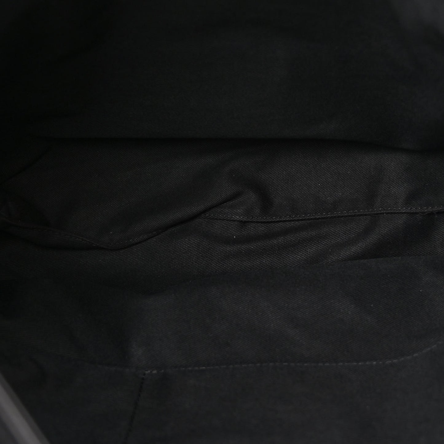Calfskin CC Pocket Hobo Black