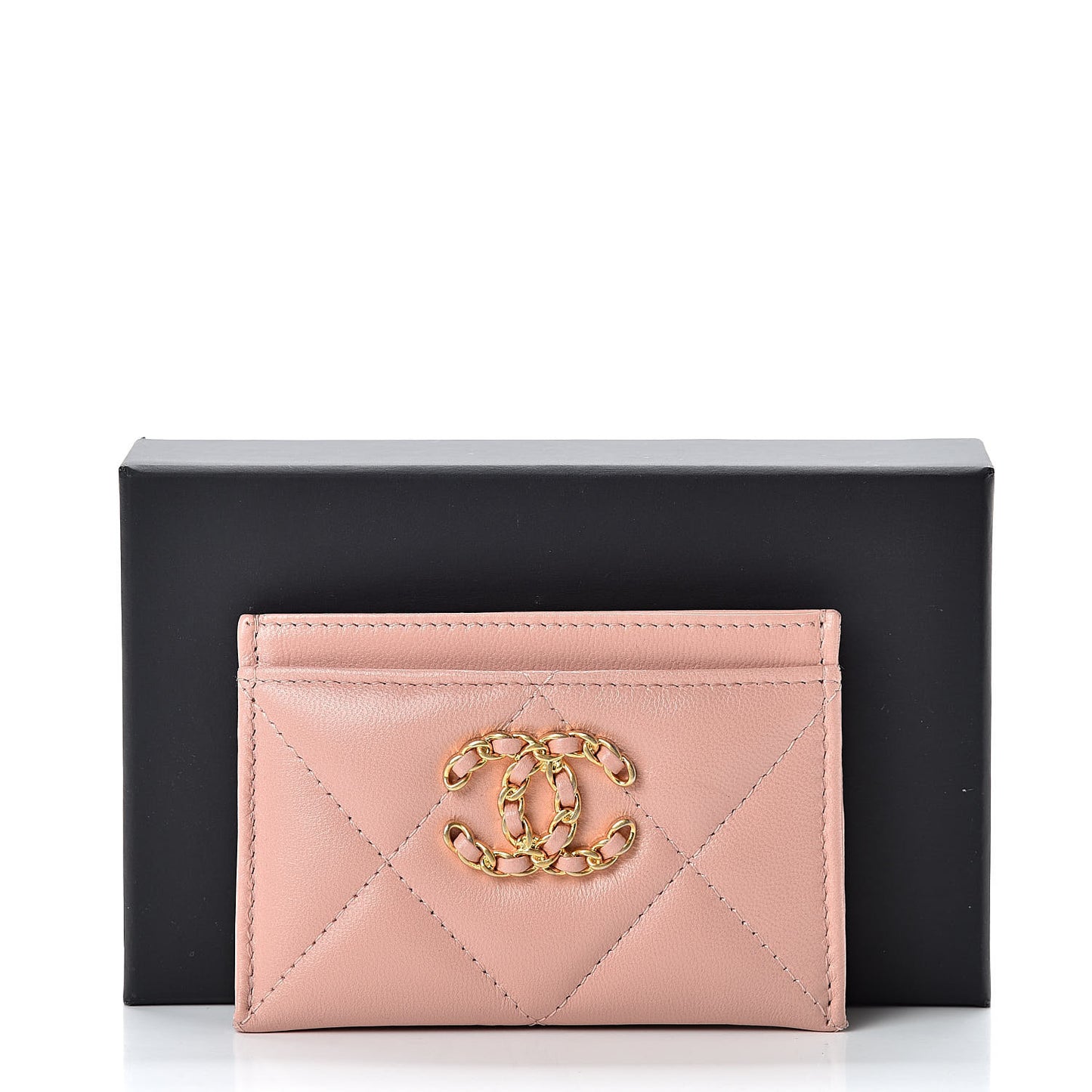 Shiny Goatskin Quilted Chanel 19 Card Holder Light Pink