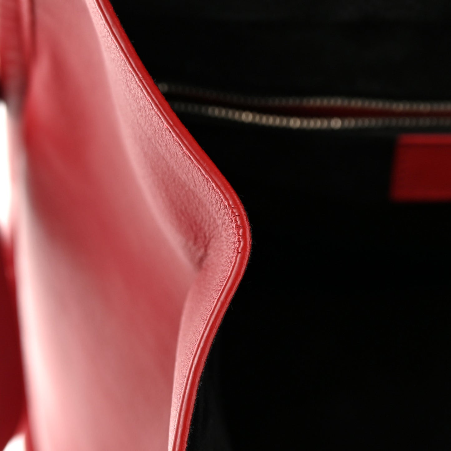 Veau Soyeux Small Tool Satchel Rouge Groseille