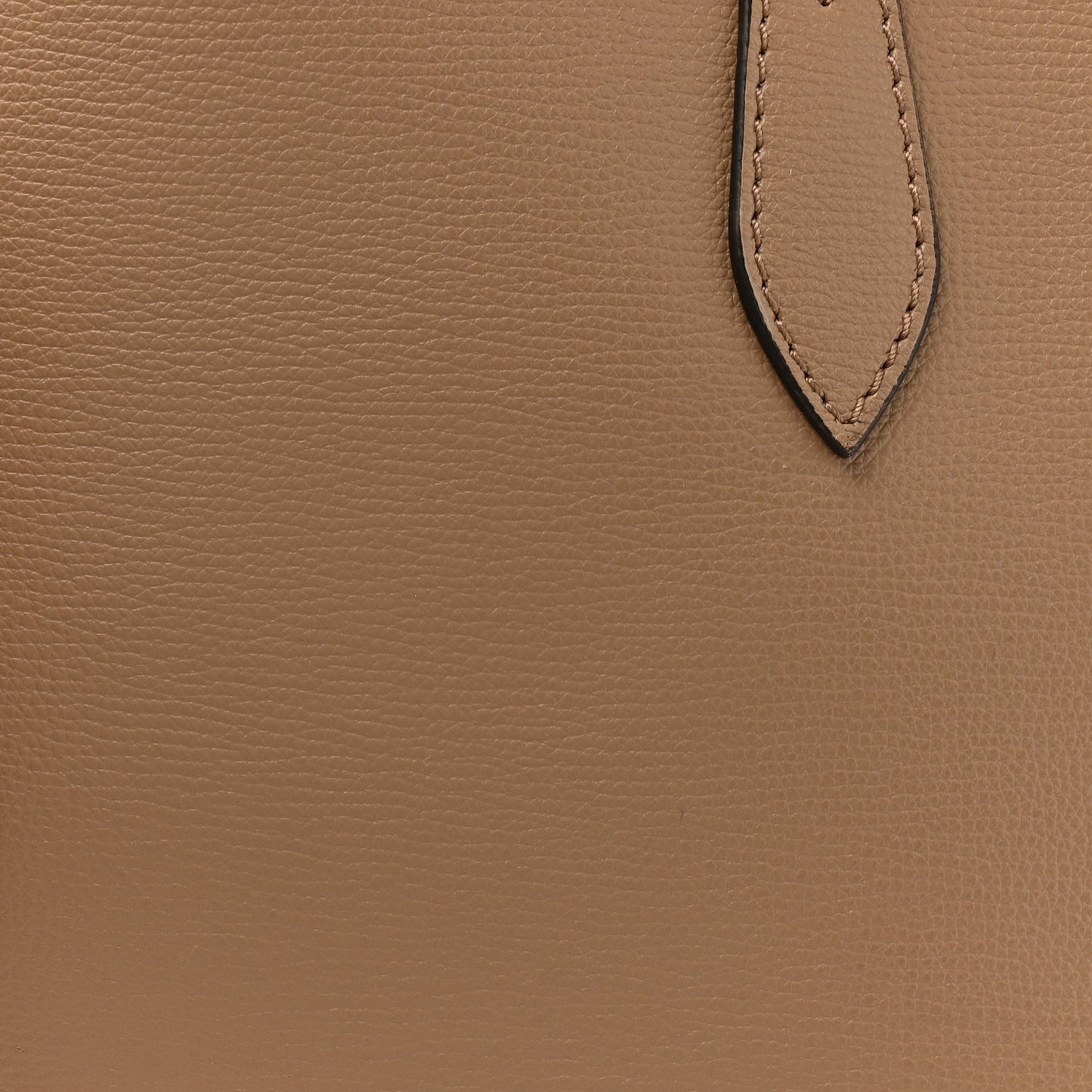 Grainy Calfskin Haymarket Check Medium Reversible Tote Camel