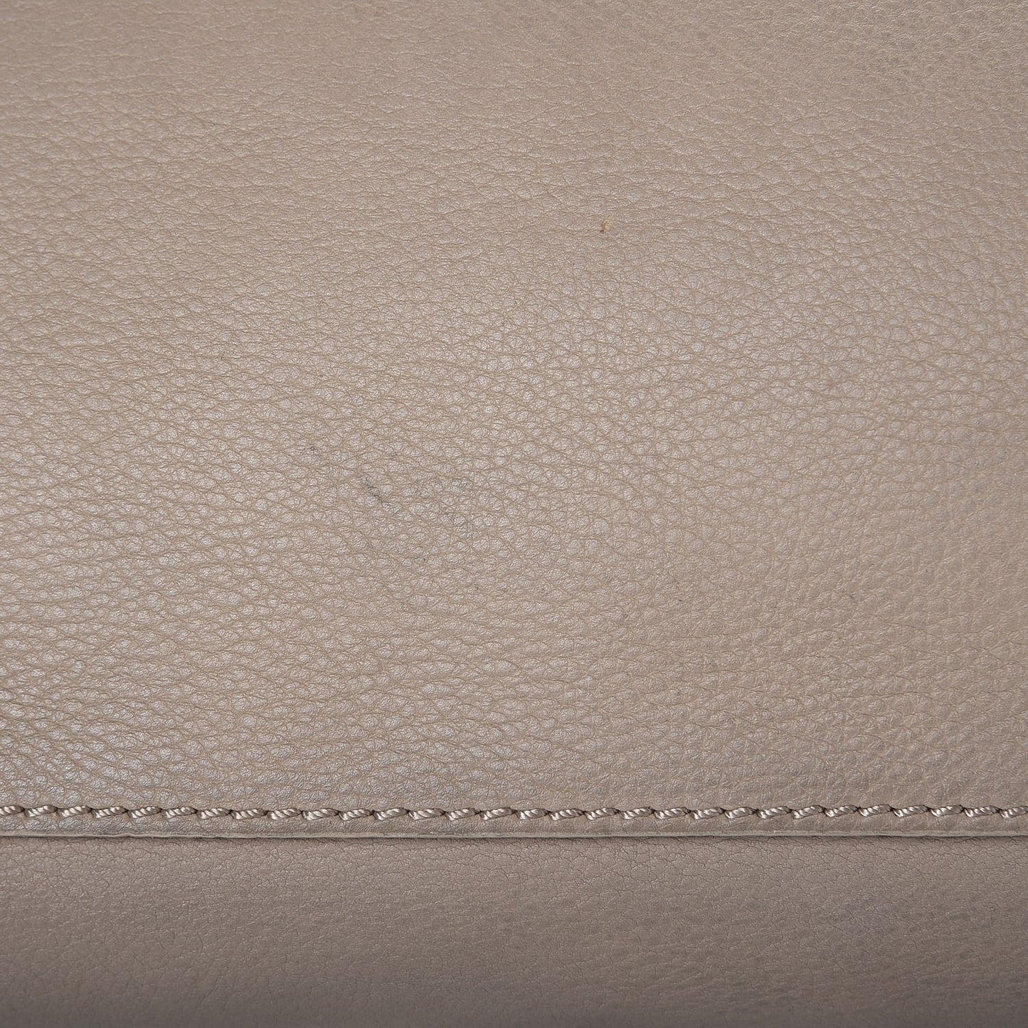 Supple Calfskin Medium Phantom Luggage Beige