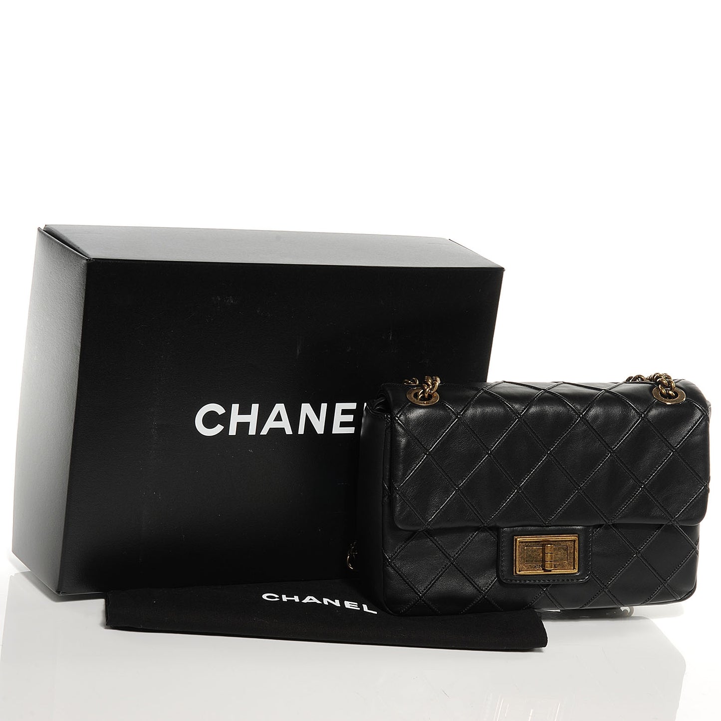 Calfskin Diamond Debossed Medium Cosmos Flap Black