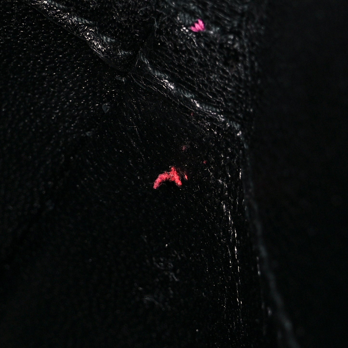 Signature Grained Calfskin Logo M Ville Top Handle Bag Rose Bubblegum Black