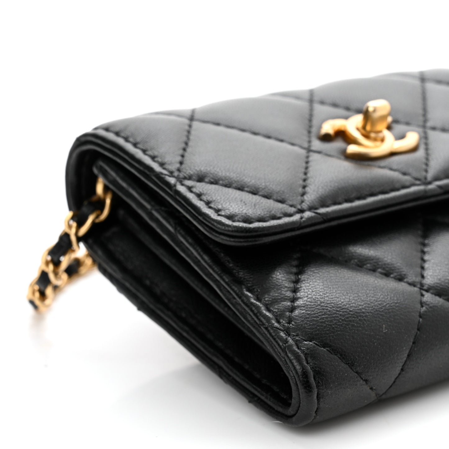 Lambskin Quilted Pearl Crush Clutch With Chain Black