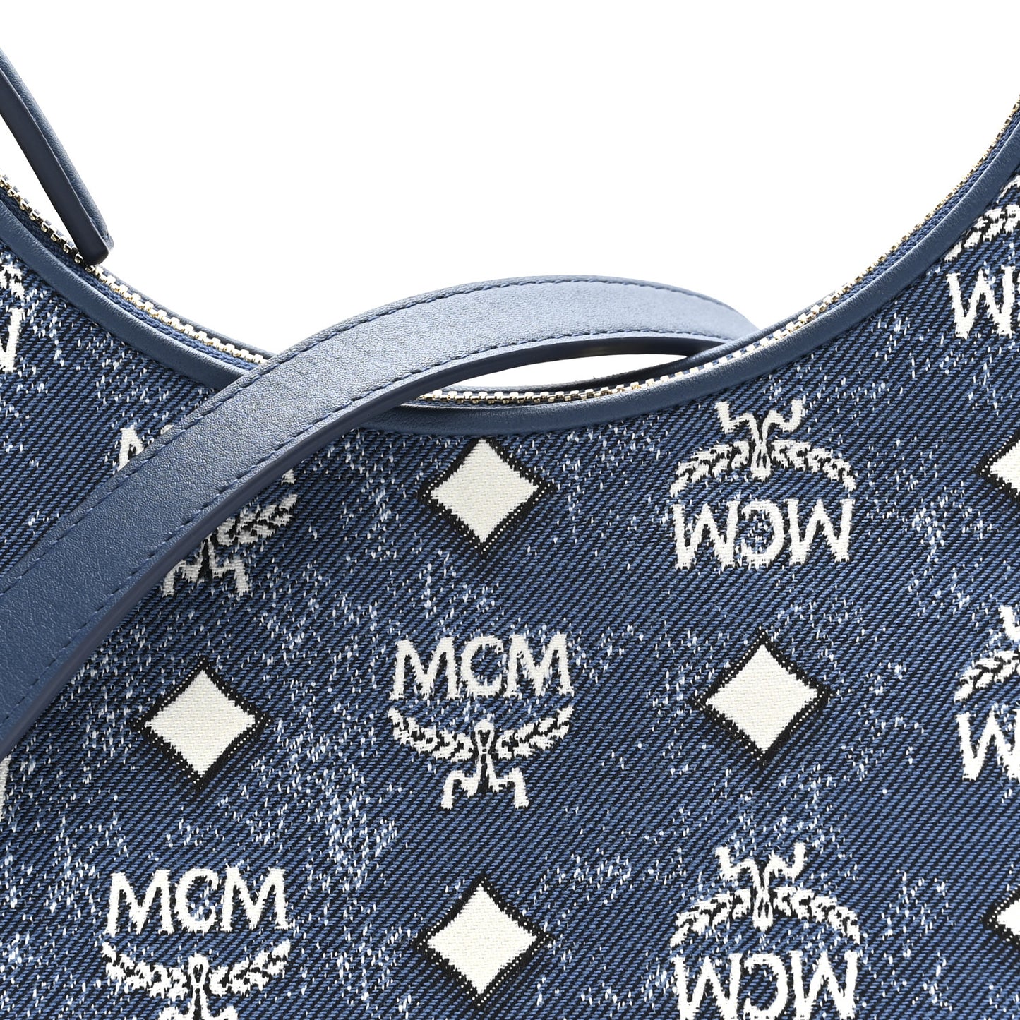 Jacquard Small Aren Hobo Denim Blue