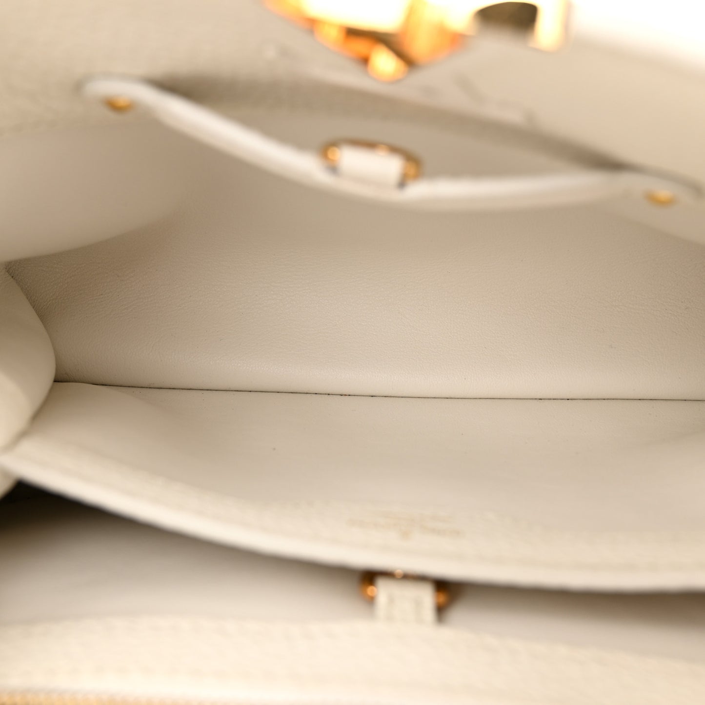 Taurillon Capucines BB Blanc Casse