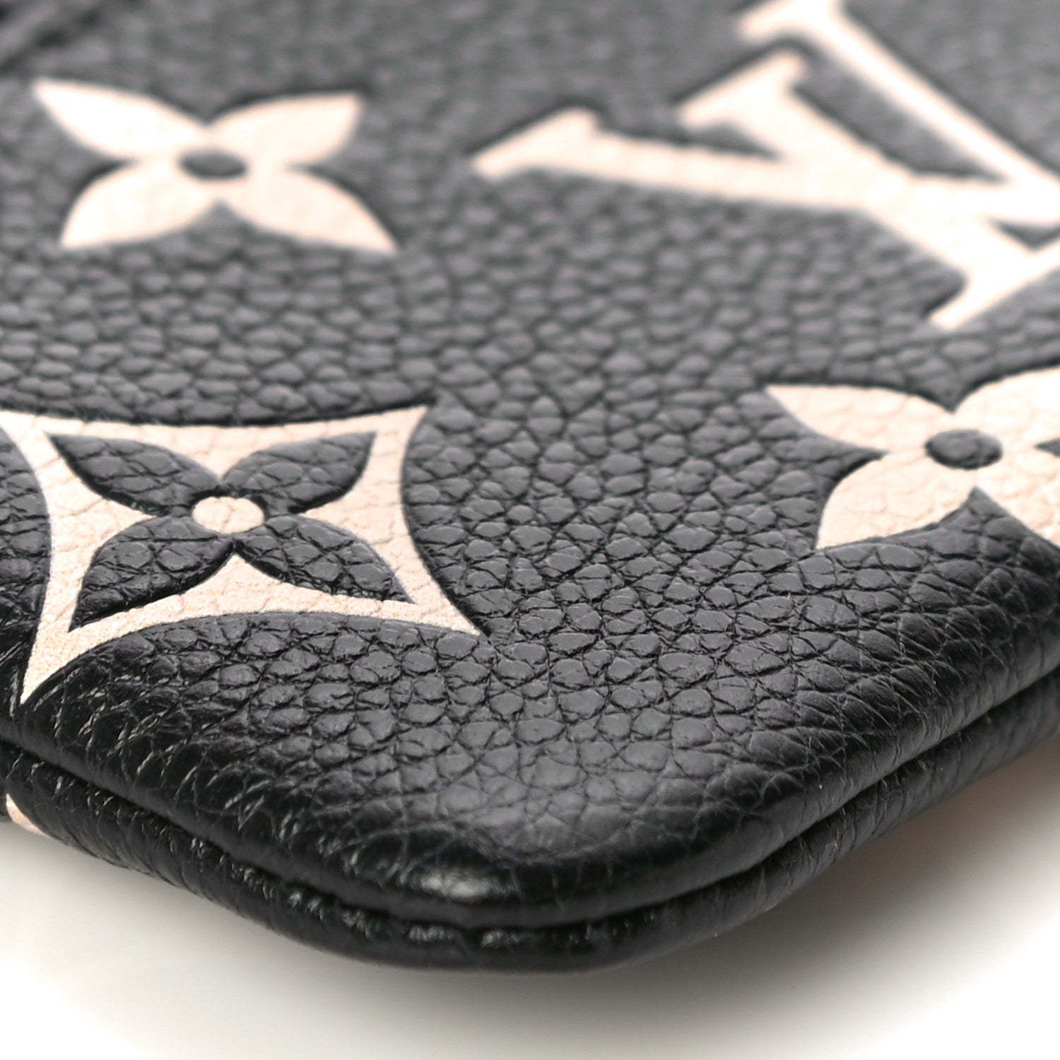 Louis Vuitton Empreinte Monogram Giant Key Pouch Black Beige 8 of 10