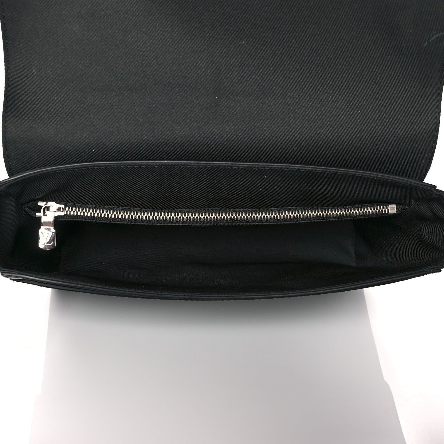 Taiga New Flap Messenger Black