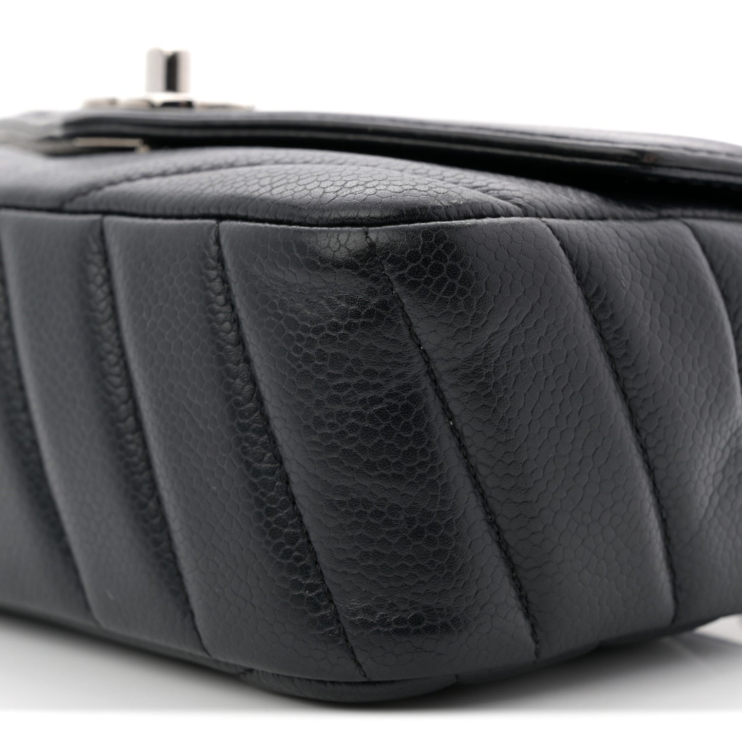Caviar Chevron Quilted Small Single Flap Black