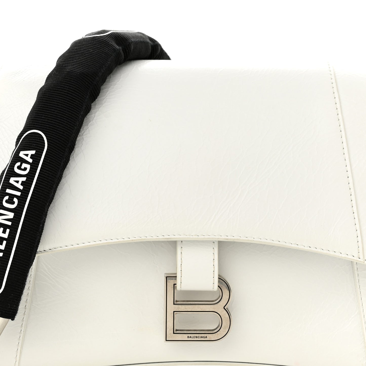 Calfskin S Downtown Chain Shoulder Bag White Black