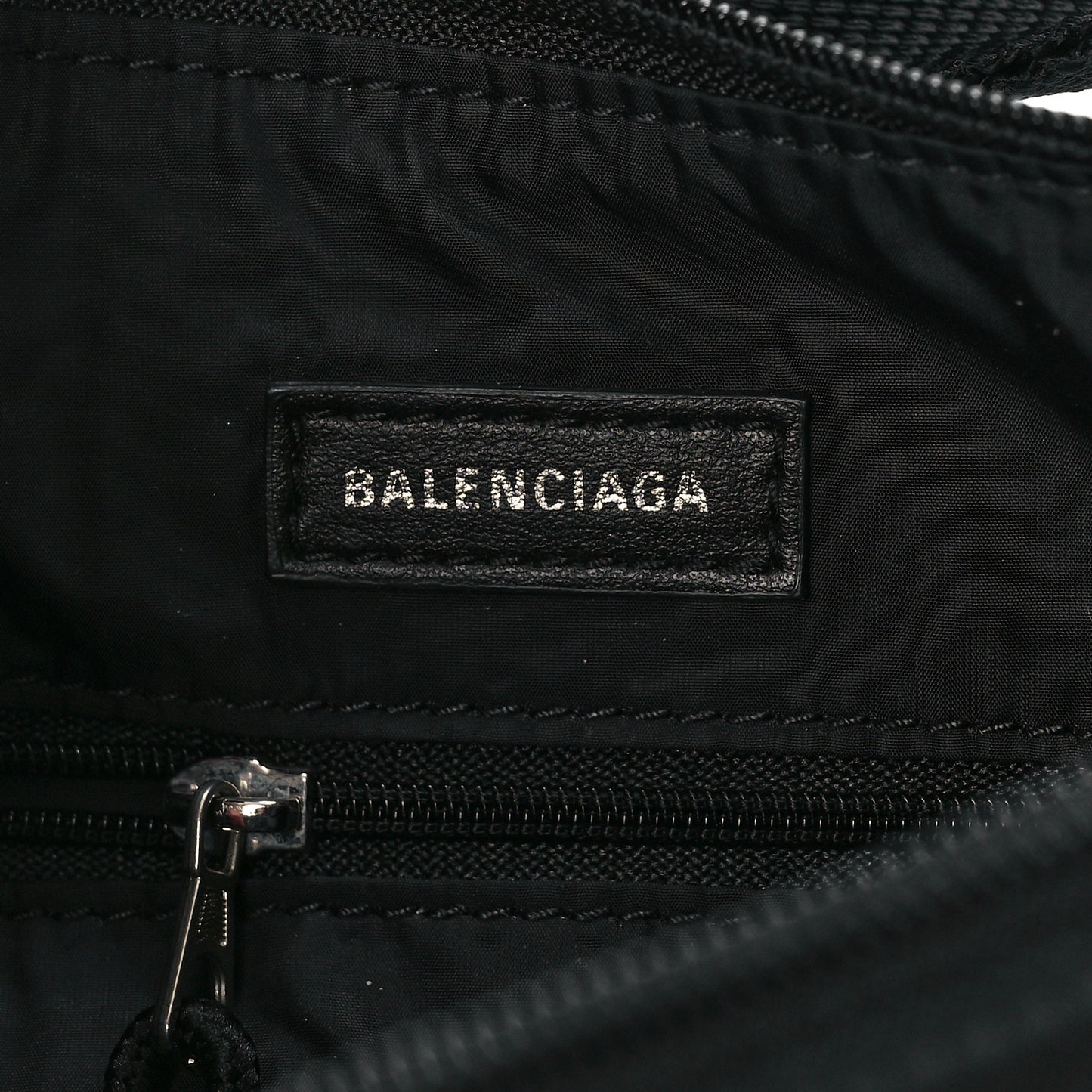 Recycled Sport Nylon Logo Embroidered Wheel Sling Bag Black White