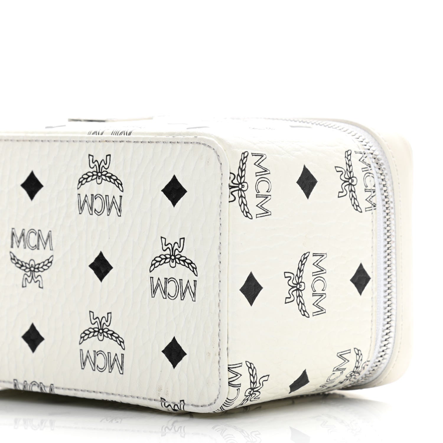 MCM Visetos Vanity Case White 10 of 10