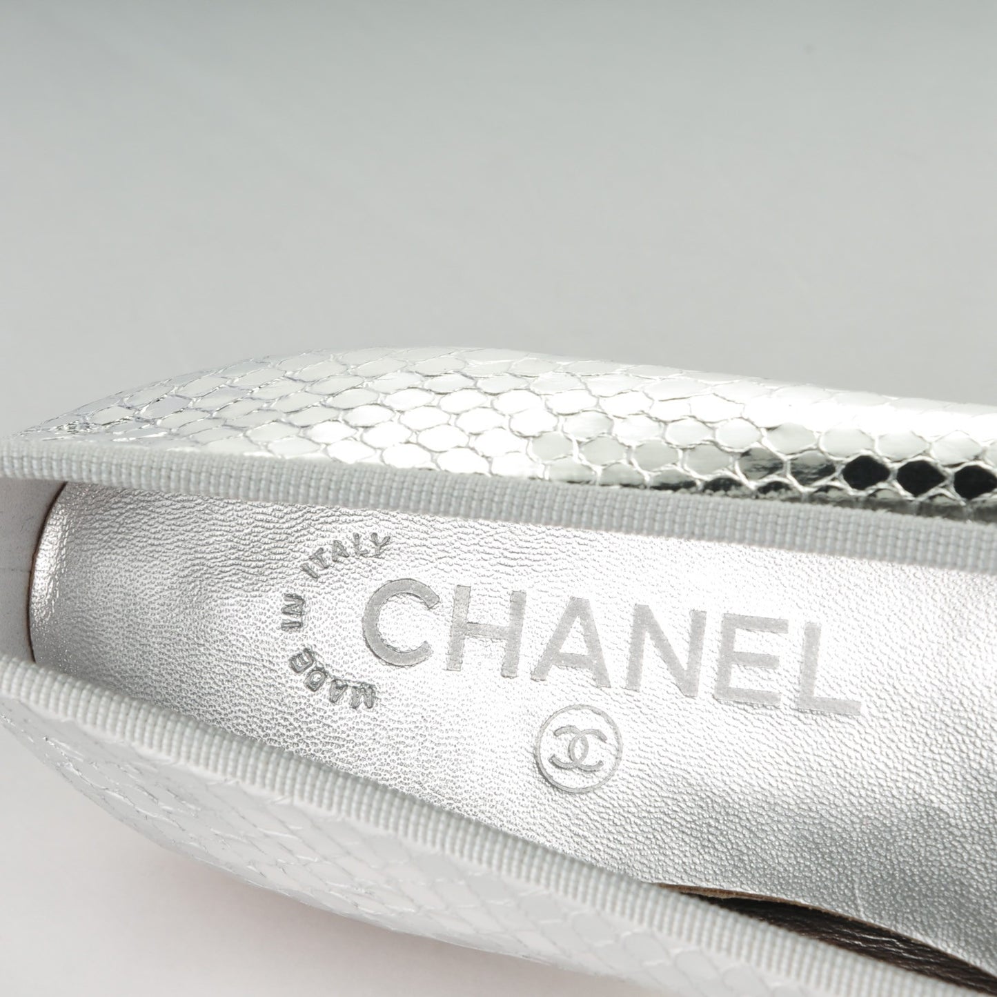 Mirror Effect Python Cap Toe CC Ballerina Flats 37 Silver