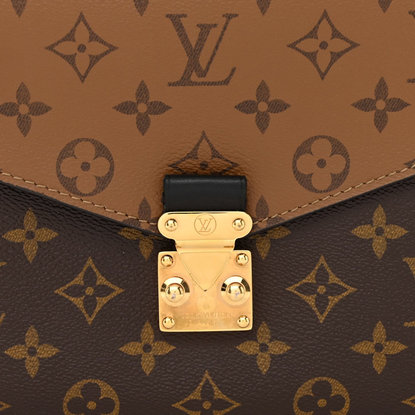 Reverse Monogram Pochette Metis