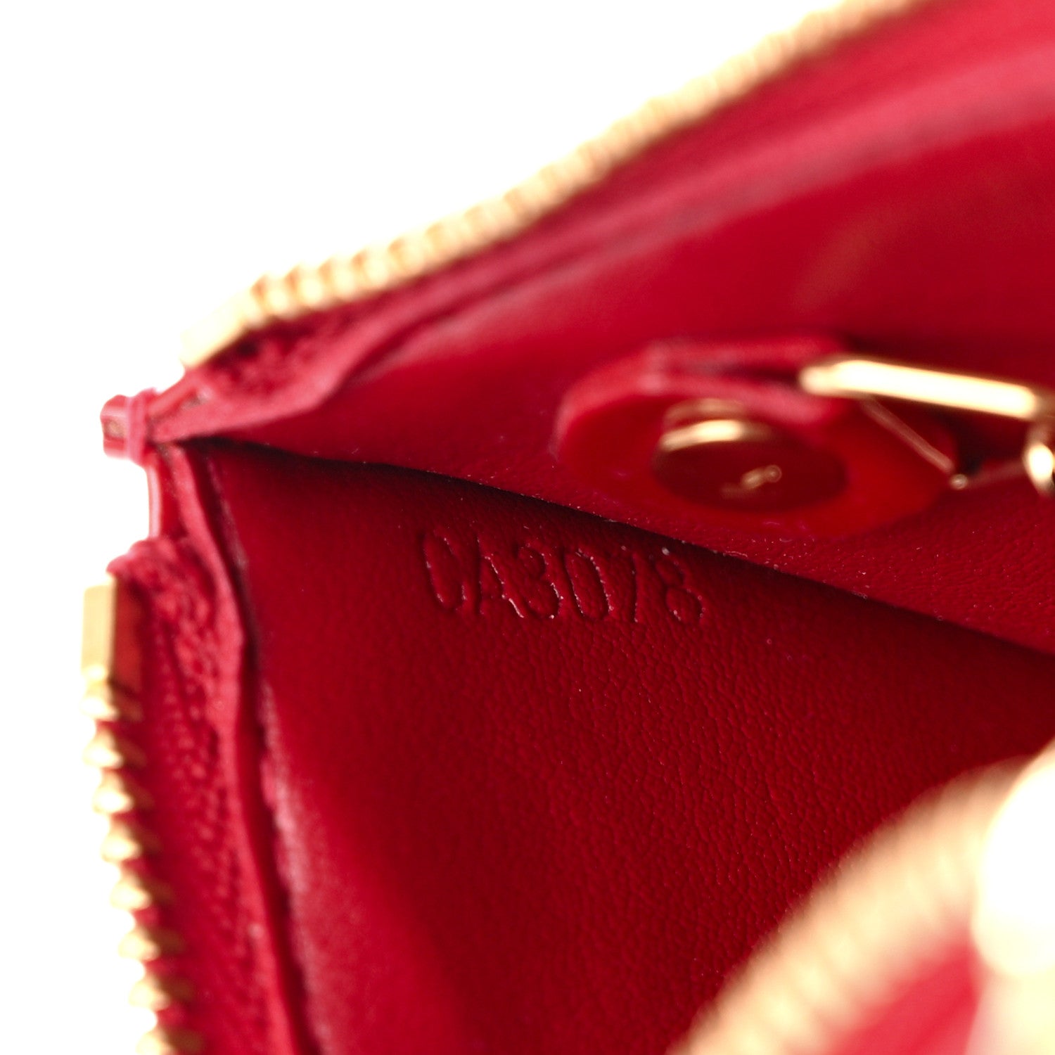 Louis Vuitton Vernis Key Pouch Pomme D'Amour 7 of 10