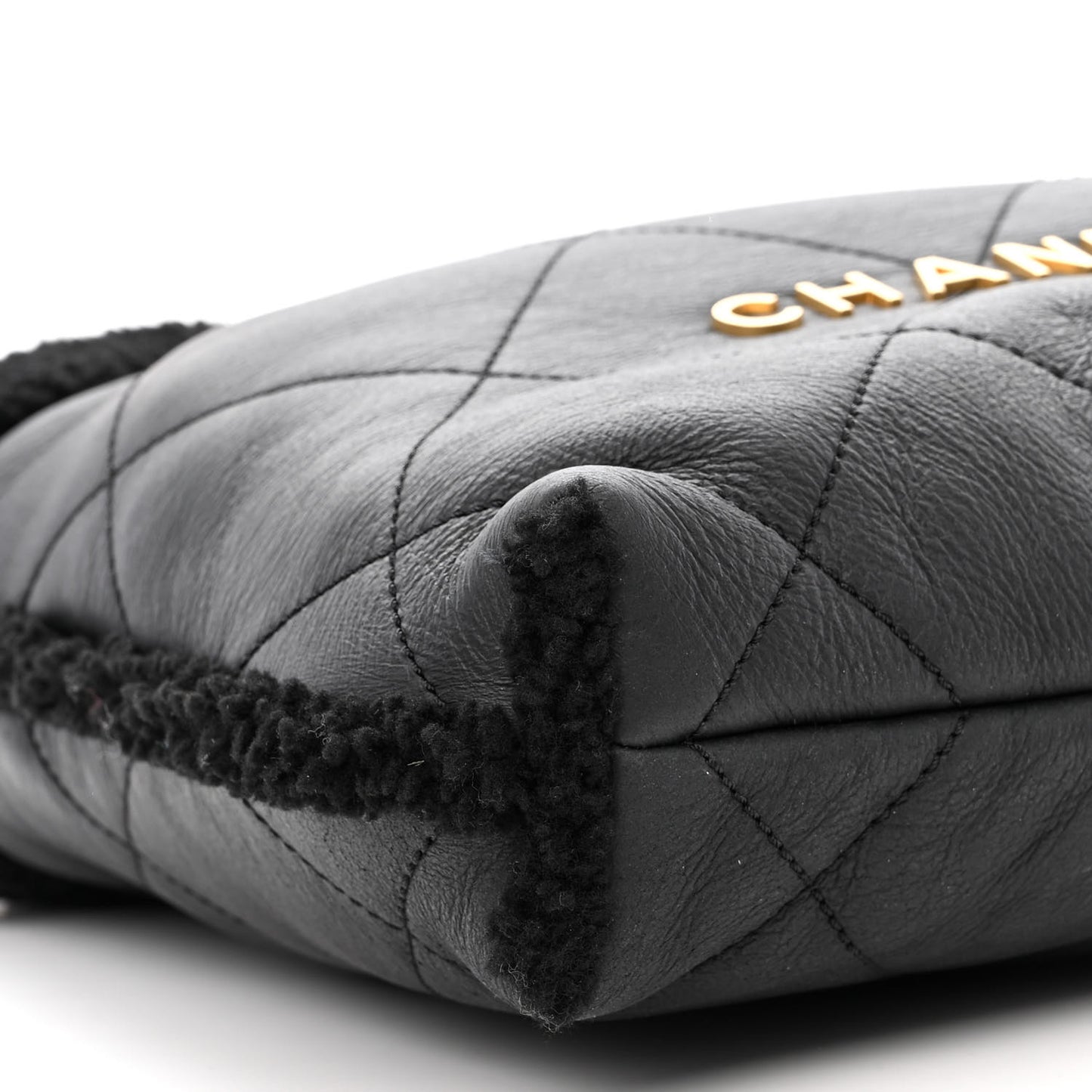 Aged Lambskin Shearling Quilted Small Chanel 22 Black
