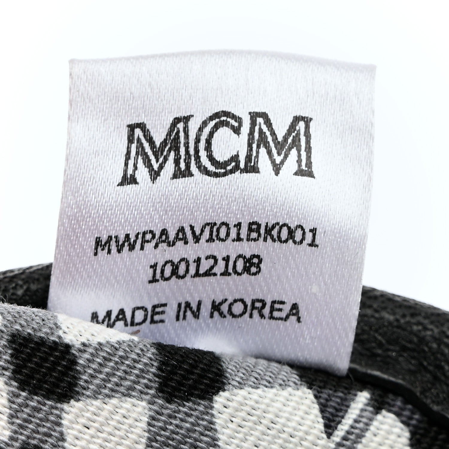 MCM Visetos Liz Shopper Tote Pouch Black 6 of 7