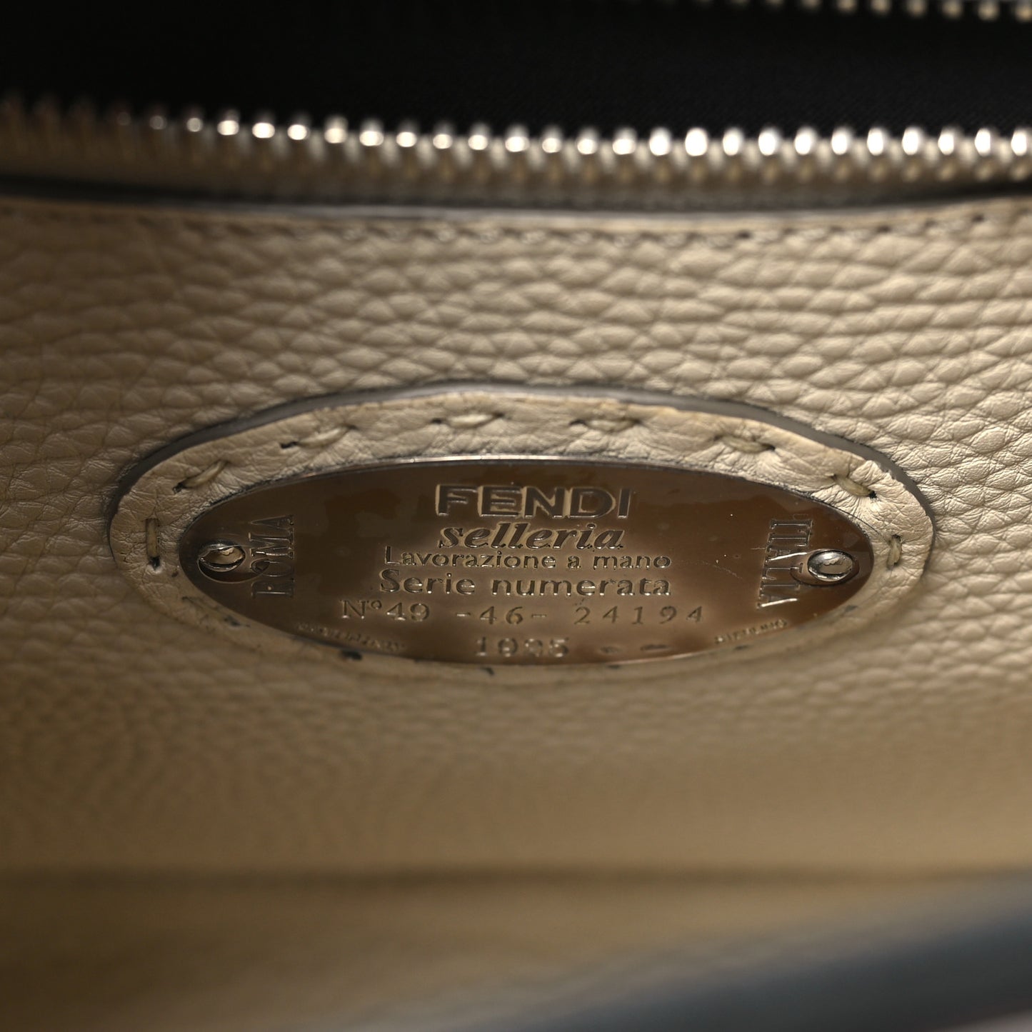 Cuoio Romano Selleria Bi-Color Medium Peekaboo Iconic Satchel Asfalto Latte
