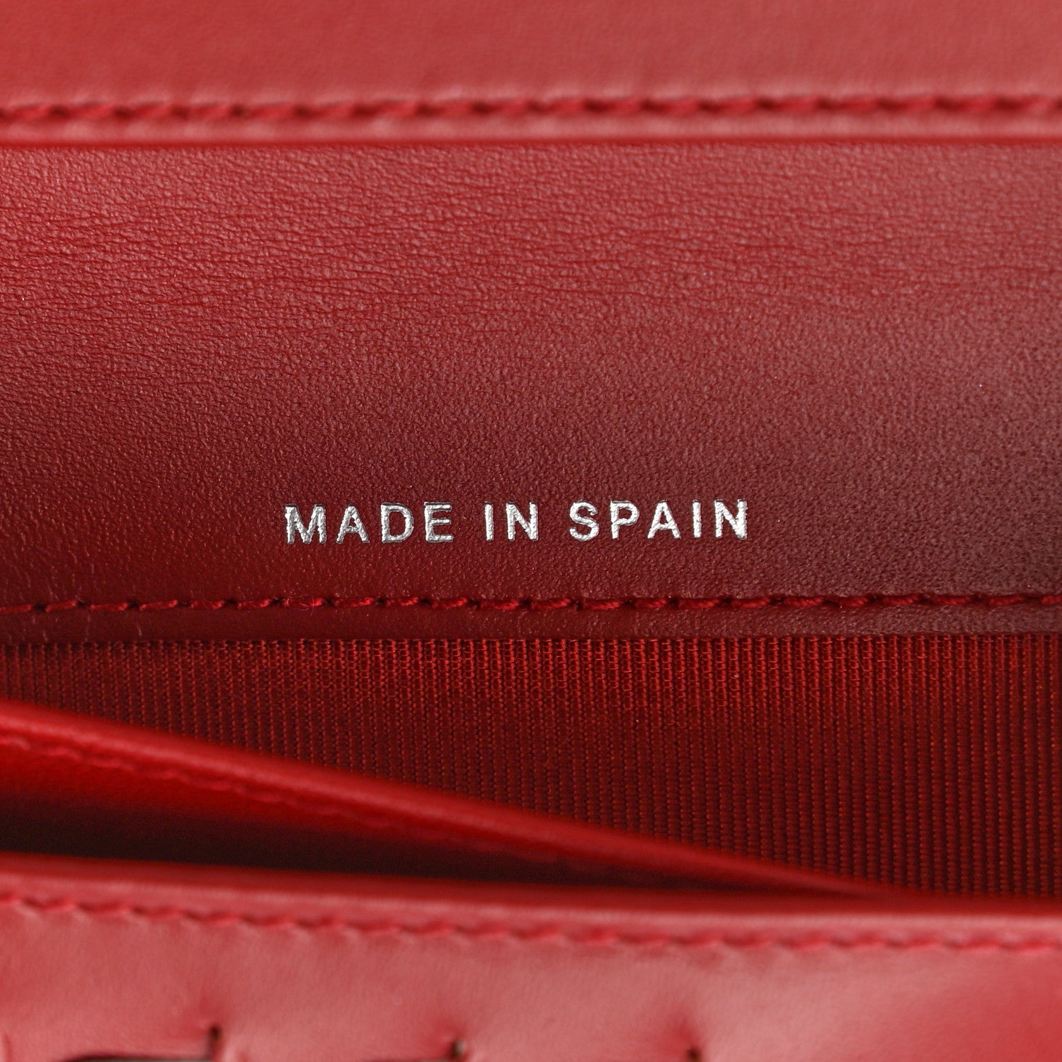 Chanel Caviar Quilted Yen Wallet Red 7 of 9