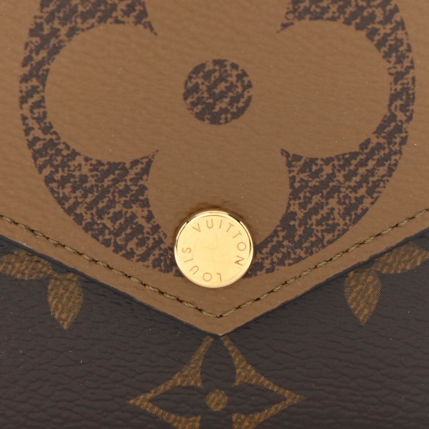 Reverse Monogram Giant Zoe Wallet