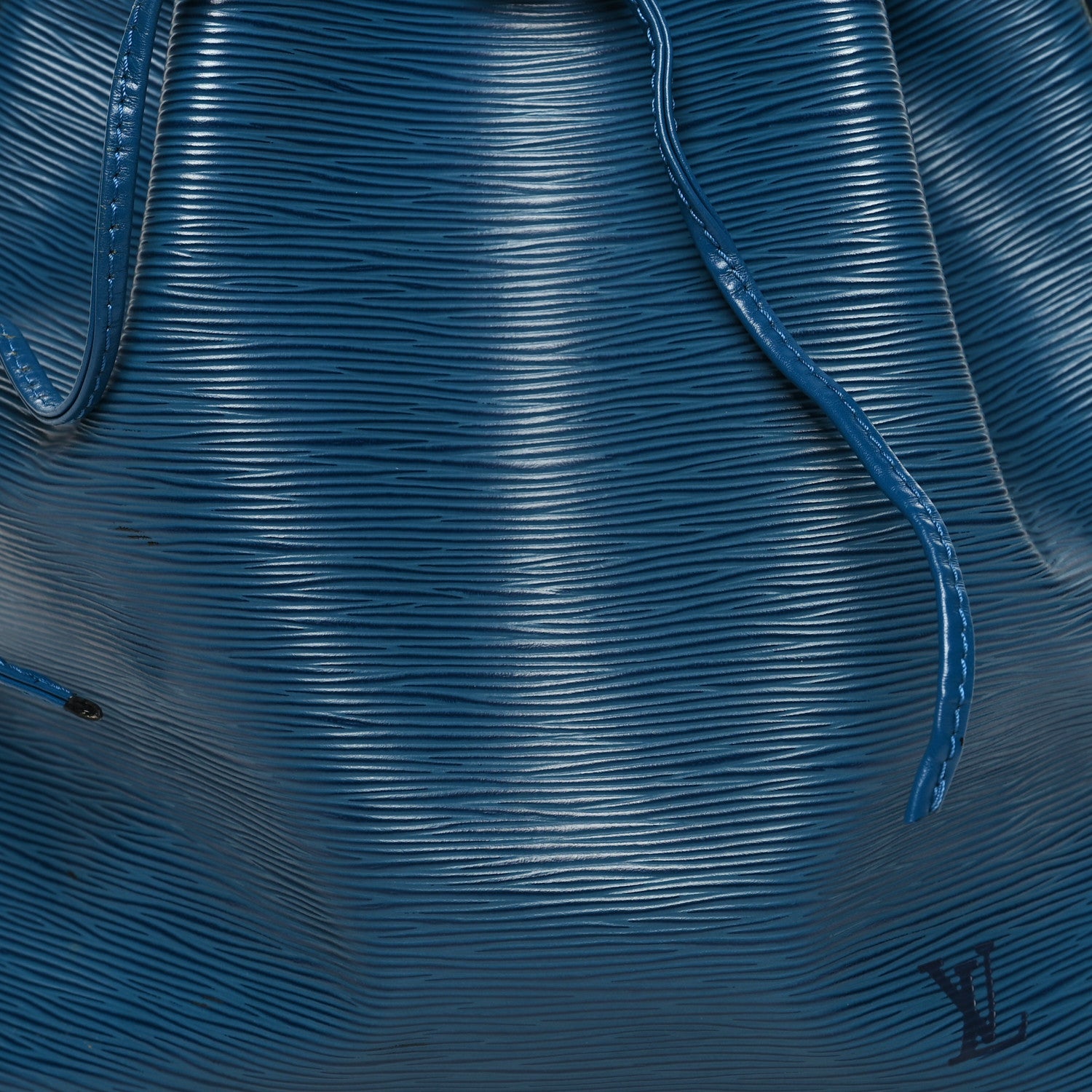 Louis Vuitton Epi Petit Noe Toledo 9 of 14