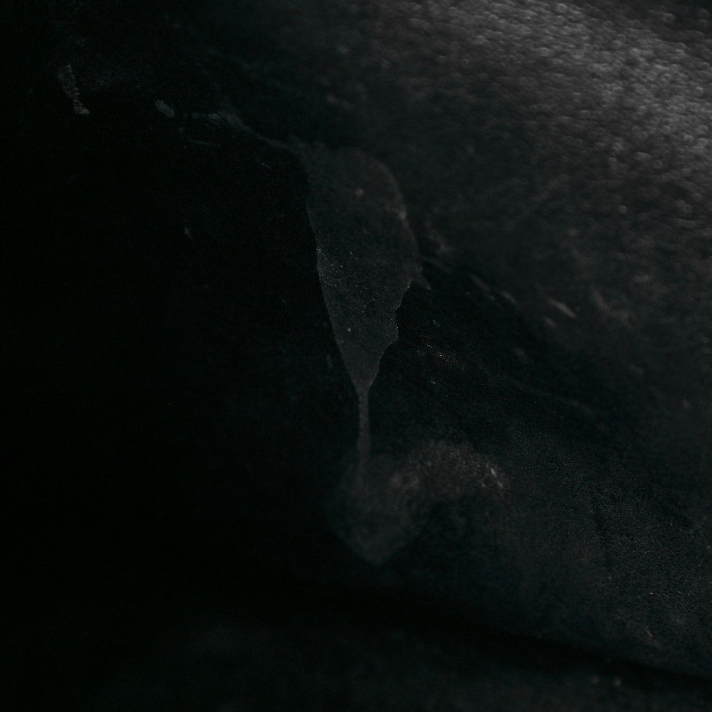 Hammered Calfskin Vara Bow Chain Tote Black