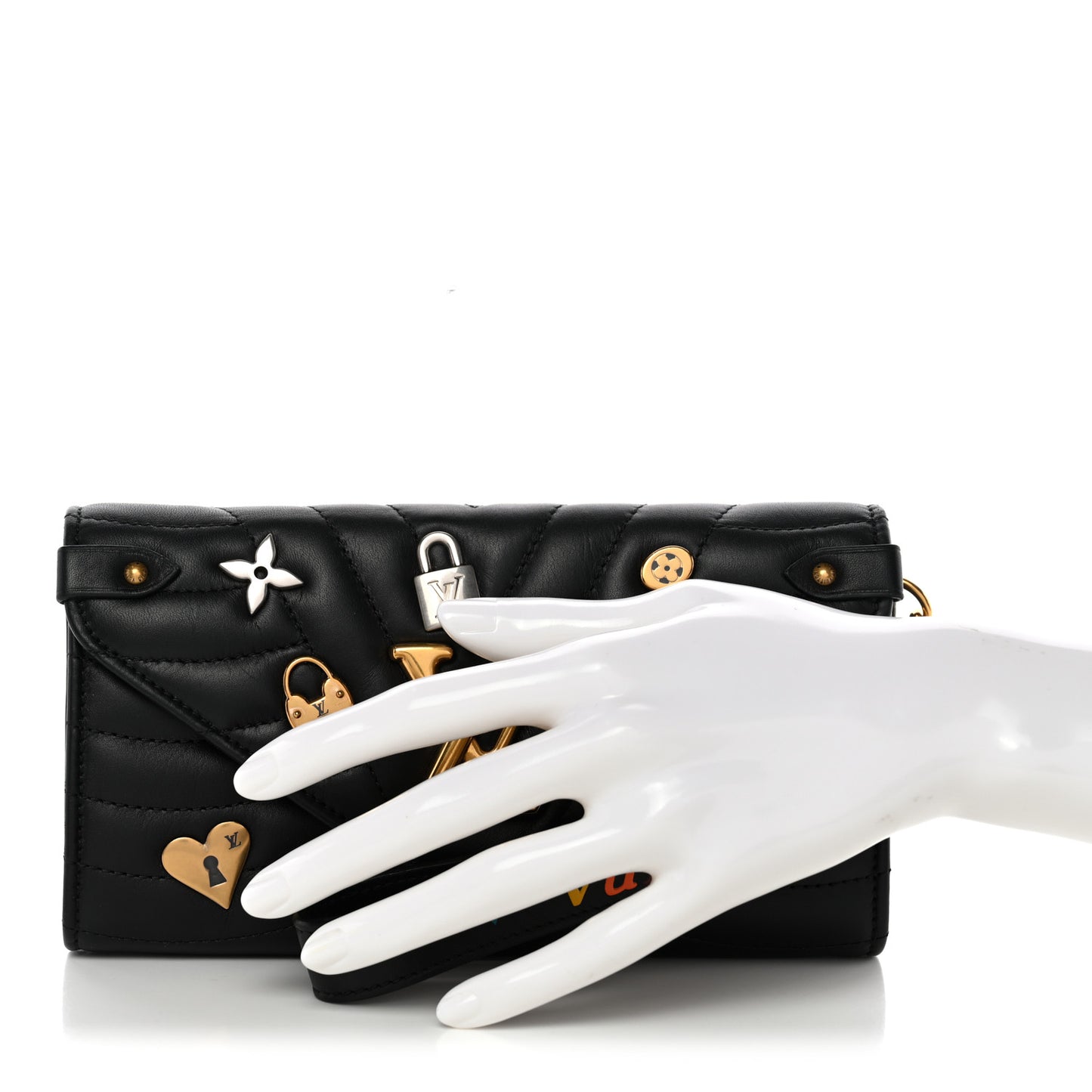 Calfskin Love Lock New Wave Long Wallet Black