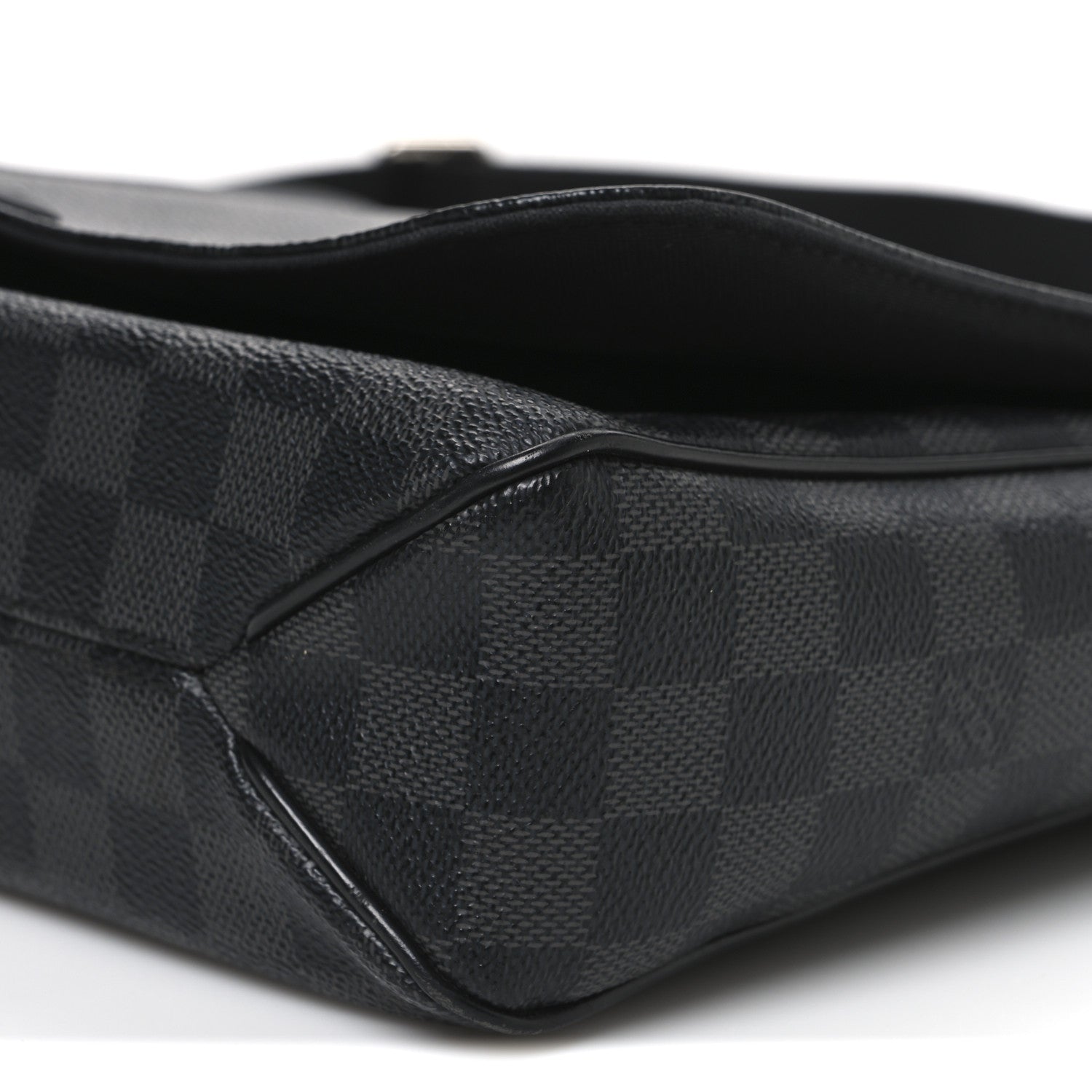 Louis Vuitton Damier Graphite District MM 9 of 10