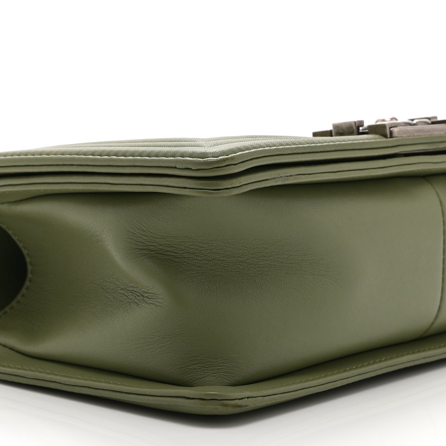 Calfskin Chevron Quilted Medium Boy Flap Green