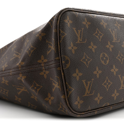 Louis Vuitton Monogram Neverfull MM 8 of 11