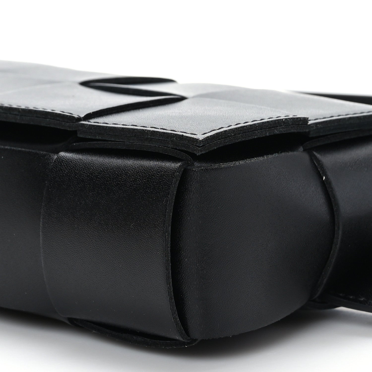 Bottega Veneta Nappa Maxi Intreccio The Belt Cassette Bag Black 7 of 7