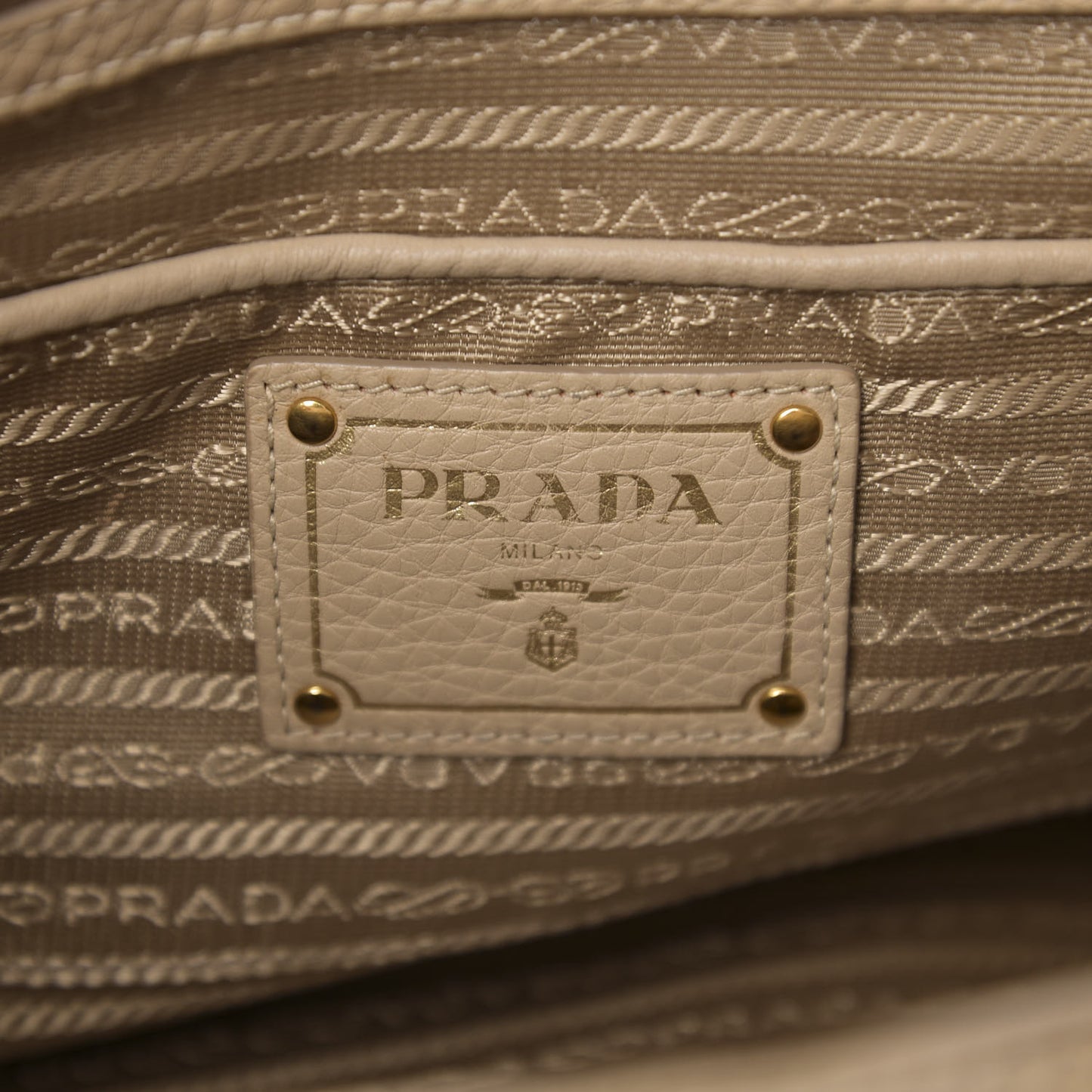 Vitello Daino Large Double Zip Tote Sabbia