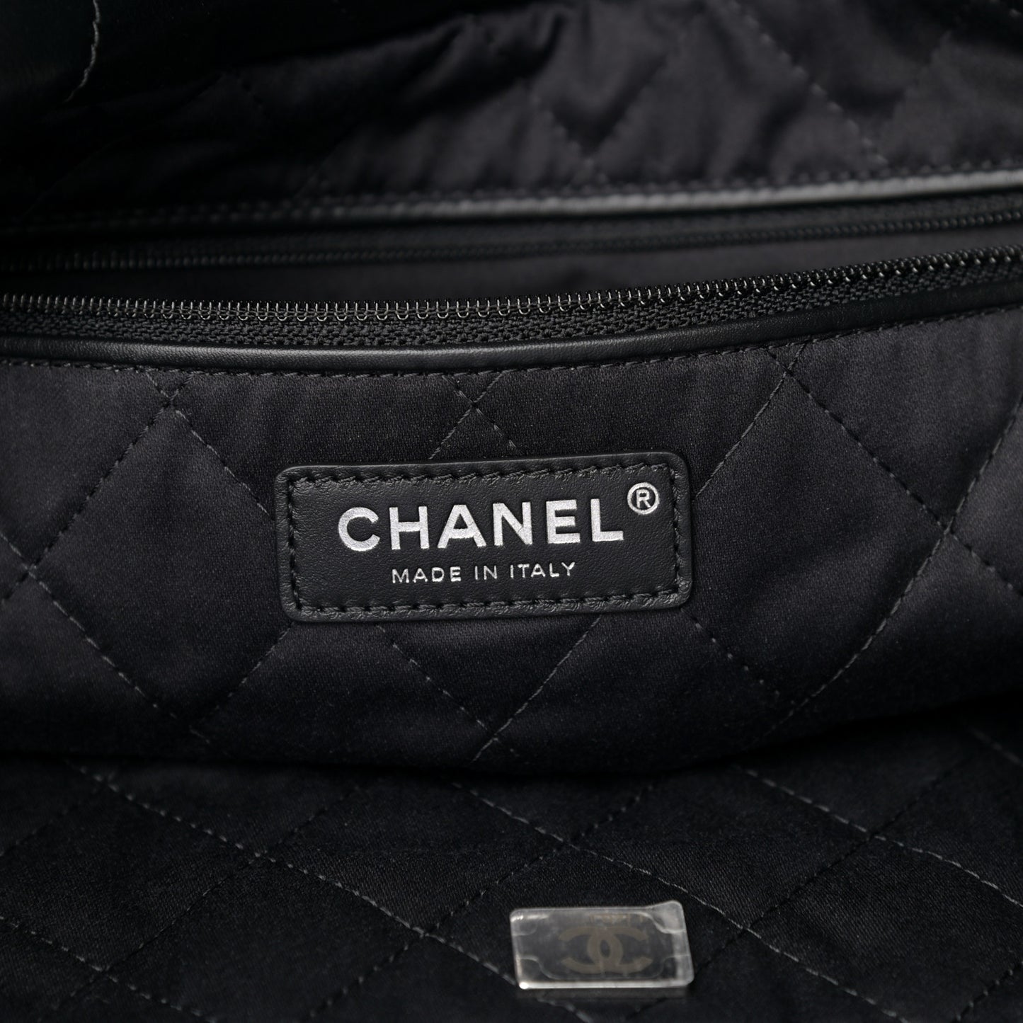 Shiny Calfskin Quilted Small Chanel 22 Black