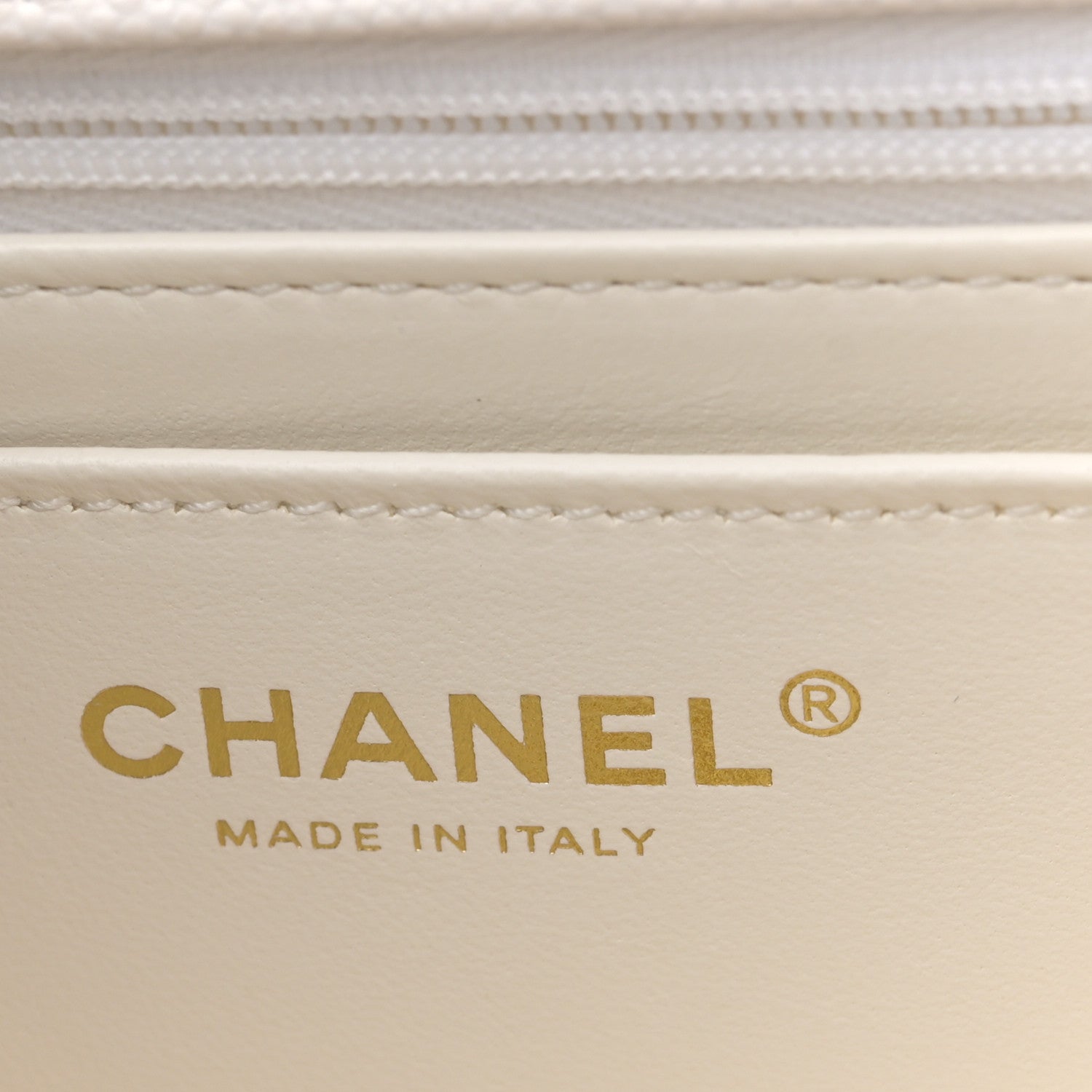 Chanel Caviar Quilted Small Handy CC Flap White 10 of 19