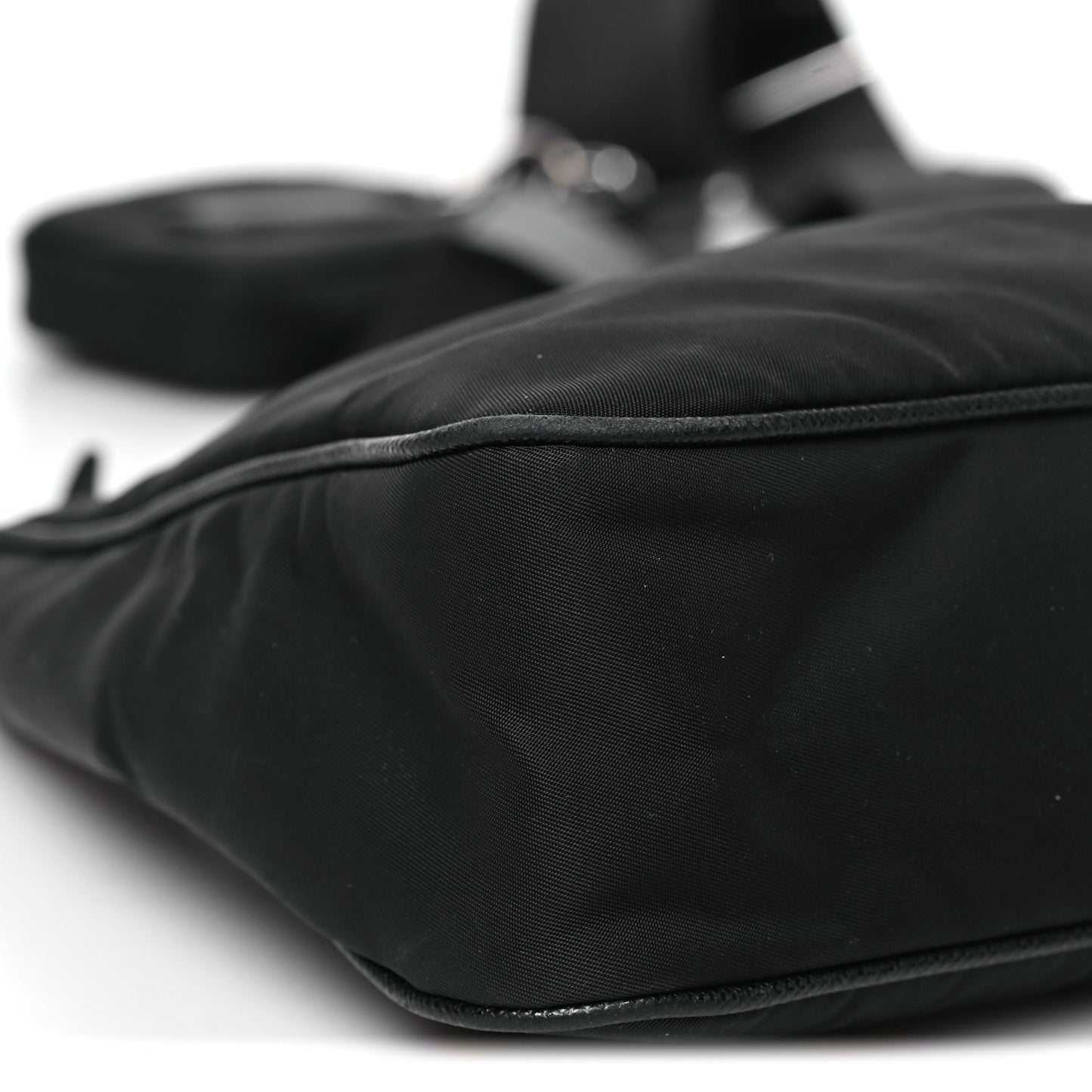 Re-Nylon Saffiano Re-Edition 2005 Shoulder Bag Black