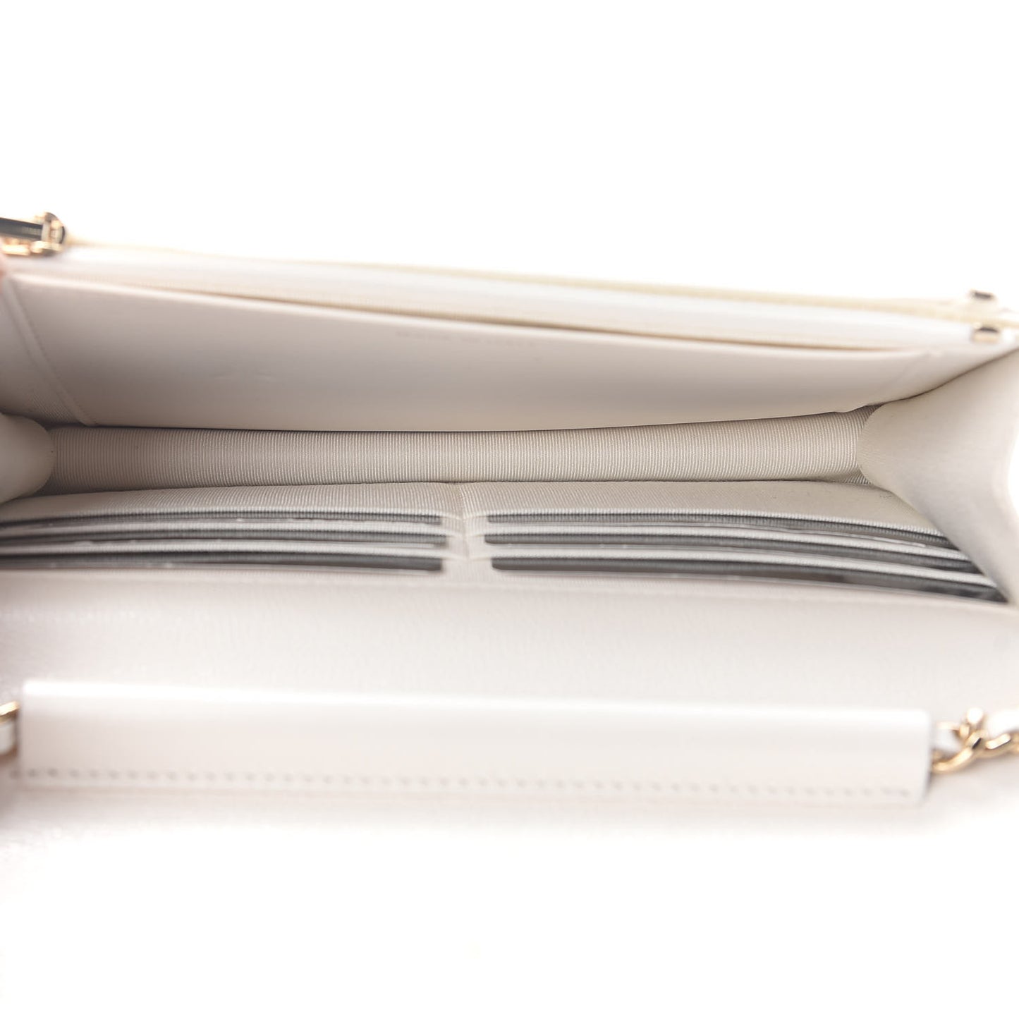 Caviar Quilted Wallet On Chain WOC White