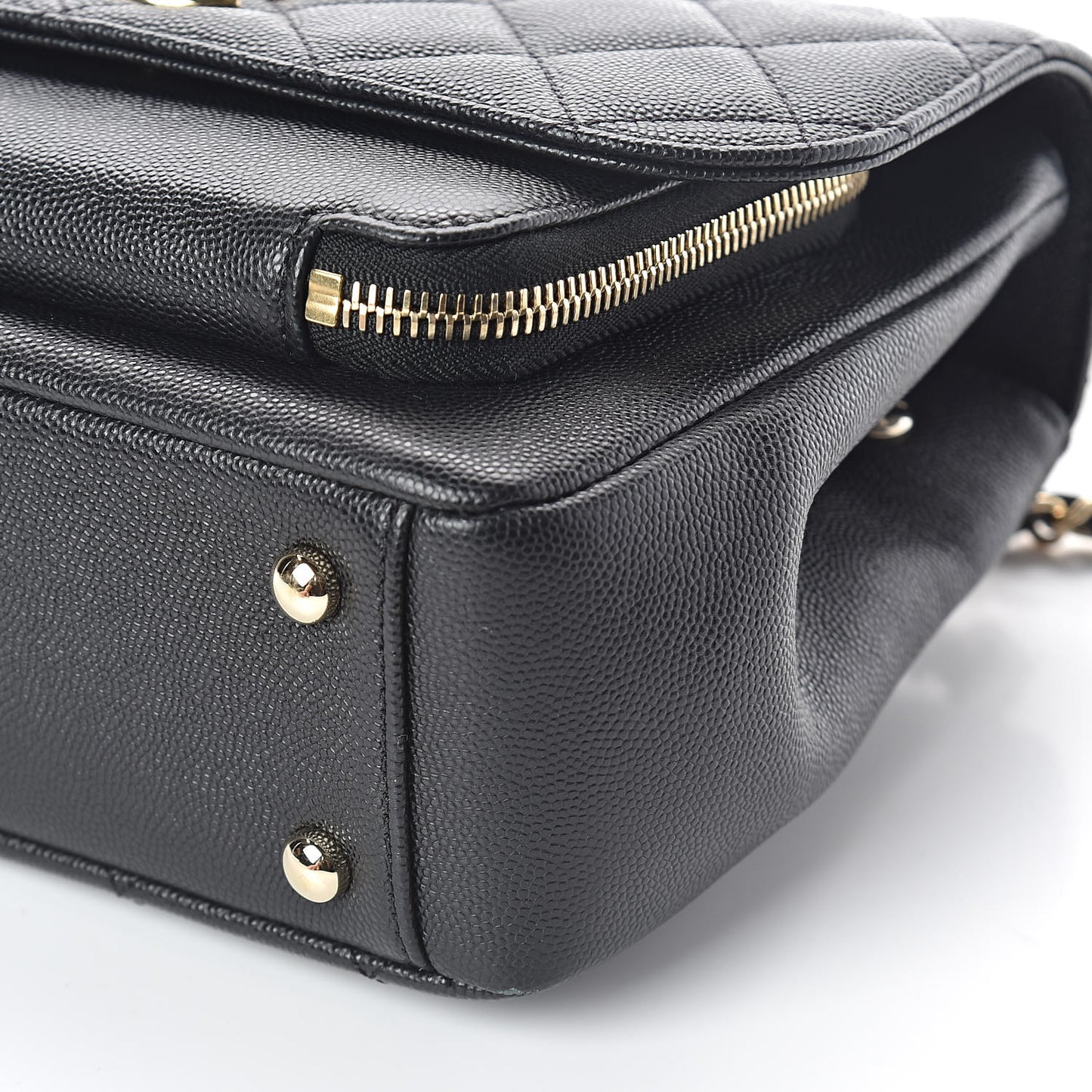 Caviar Quilted Medium Business Affinity Flap Black