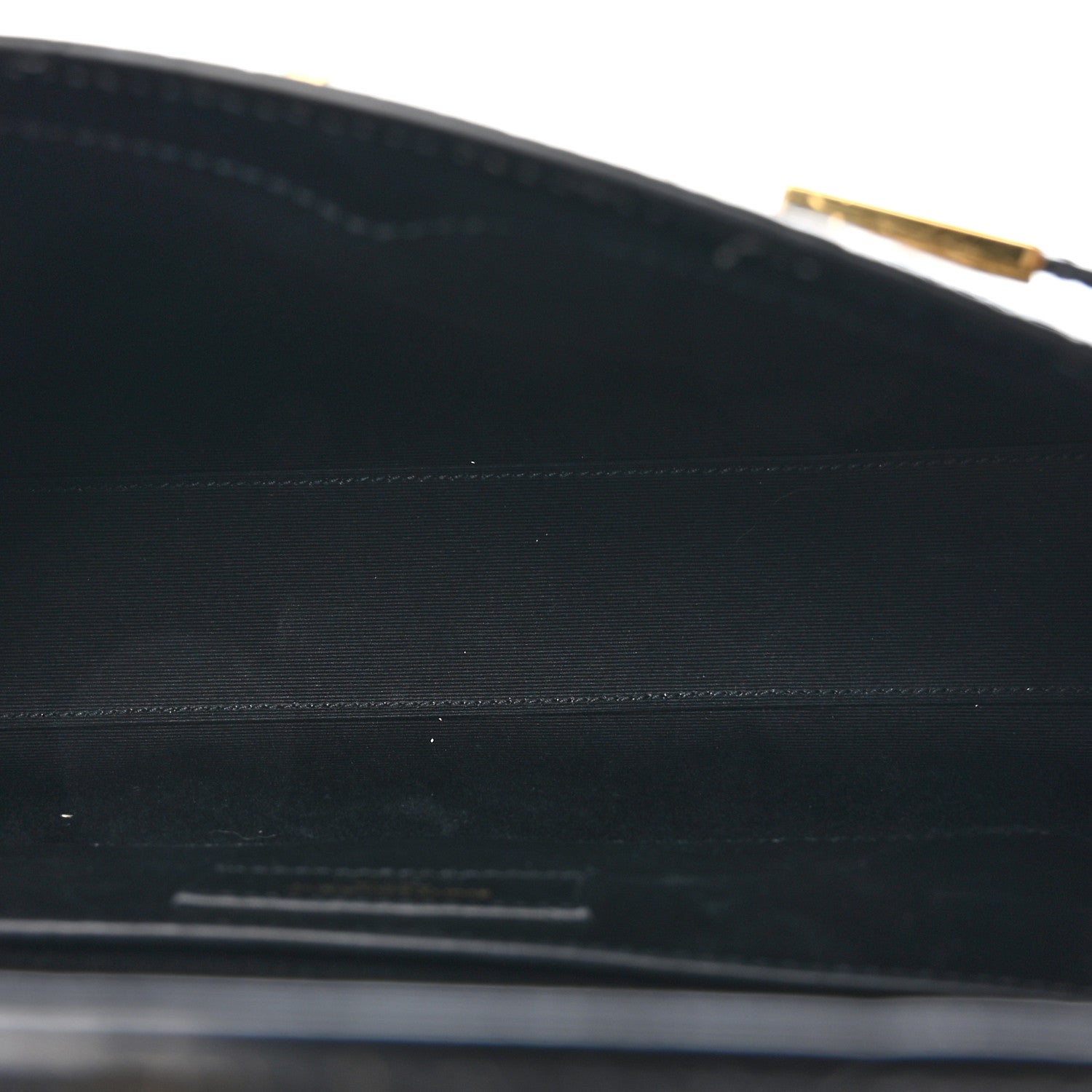 Saint Laurent Shiny Calfskin Crocodile Embossed Manhattan Baguette Black 5 of 10